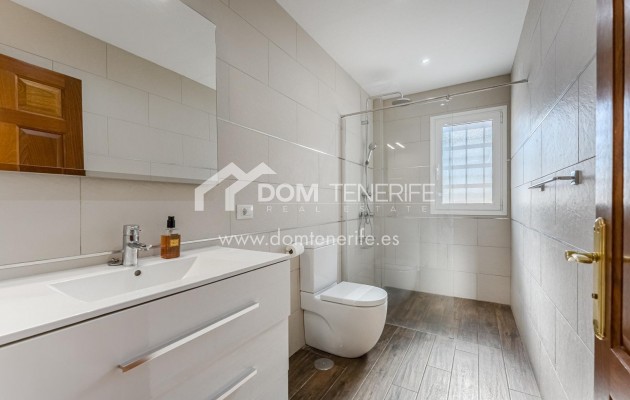 Venta - Chalet independiente -
Guía de Isora  - Playa La Arena