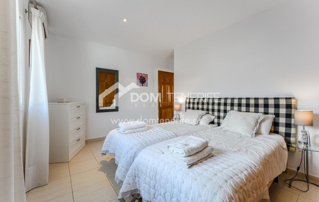 Venta - Chalet independiente -
Guía de Isora  - Playa La Arena