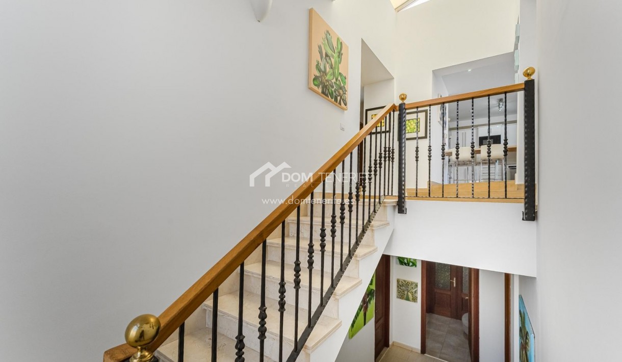 Venta - Chalet independiente -
Guía de Isora  - Playa La Arena