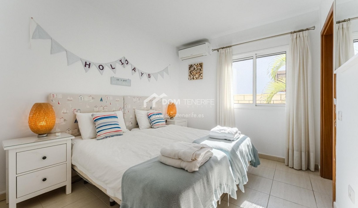 Venta - Chalet independiente -
Guía de Isora  - Playa La Arena