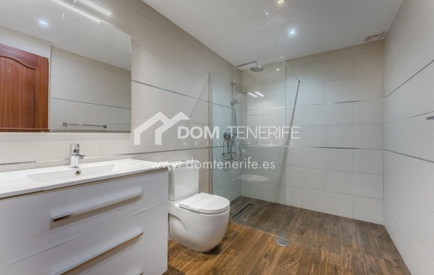 Venta - Chalet independiente -
Guía de Isora  - Playa La Arena