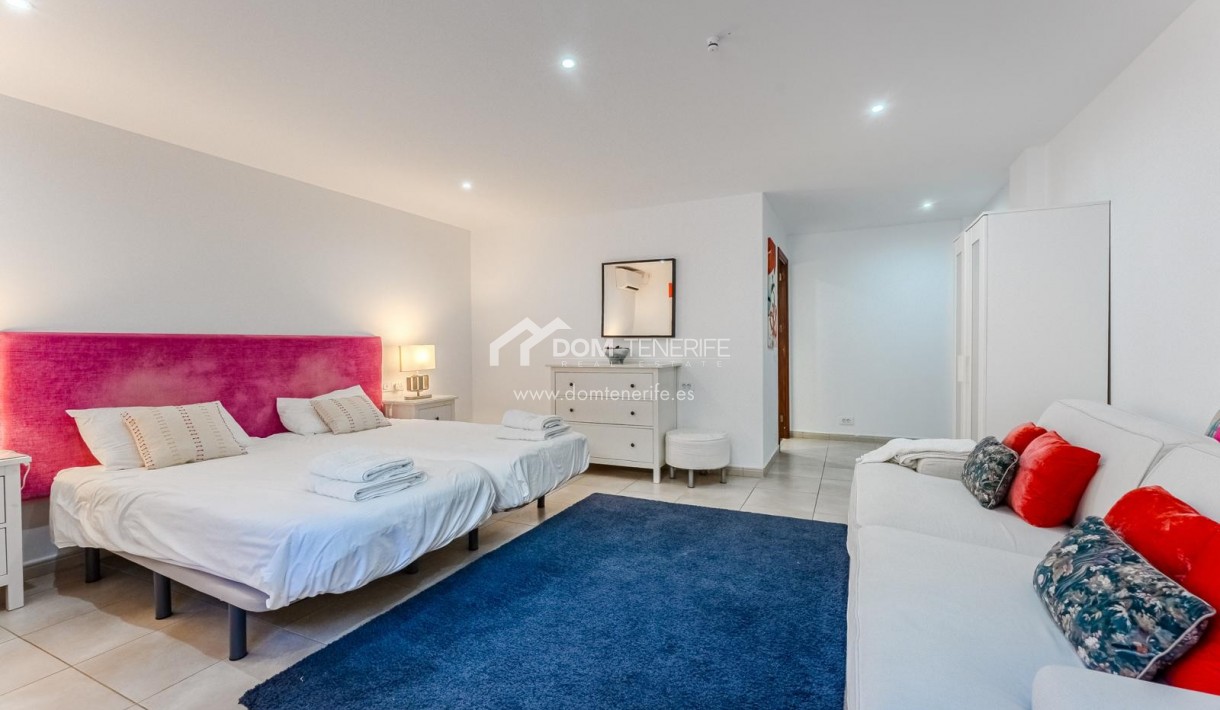 Venta - Chalet independiente -
Guía de Isora  - Playa La Arena