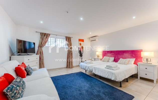 Venta - Chalet independiente -
Guía de Isora  - Playa La Arena