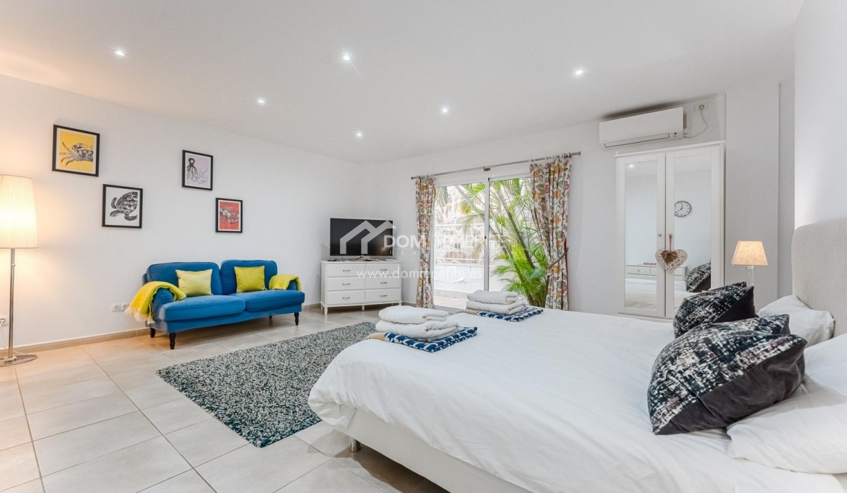 Venta - Chalet independiente -
Guía de Isora  - Playa La Arena