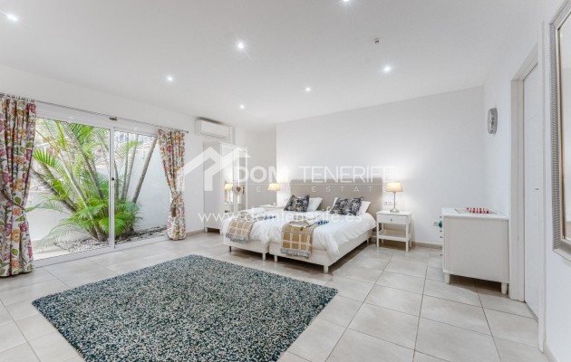 Venta - Chalet independiente -
Guía de Isora  - Playa La Arena