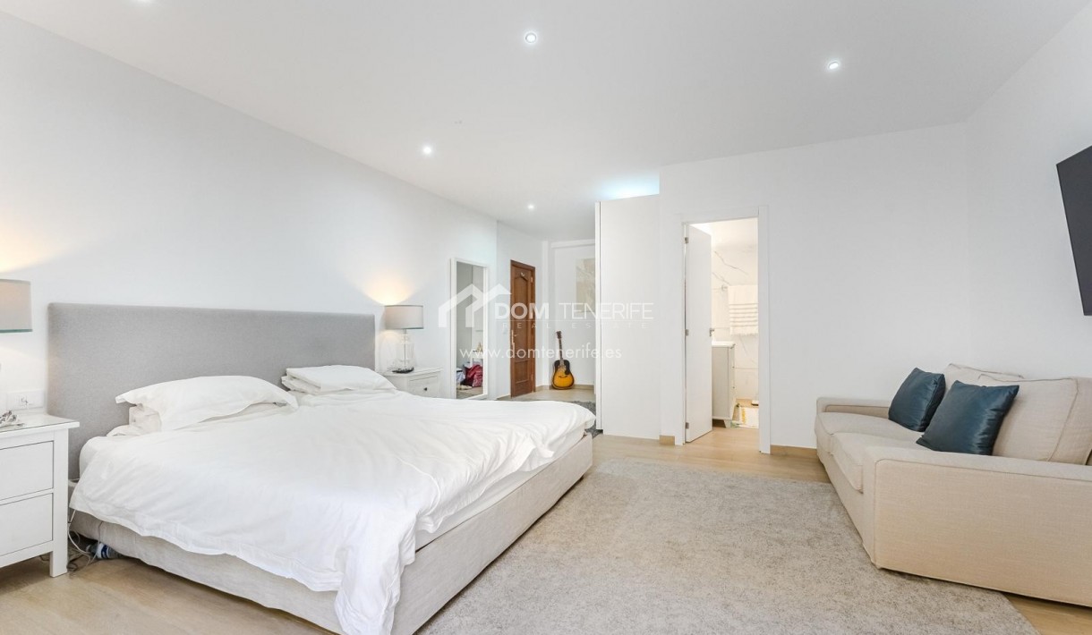 Venta - Chalet independiente -
Guía de Isora  - Playa La Arena