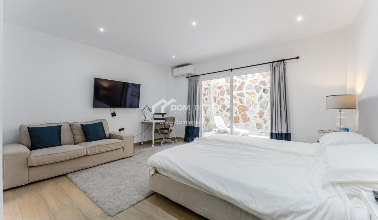 Venta - Chalet independiente -
Guía de Isora  - Playa La Arena