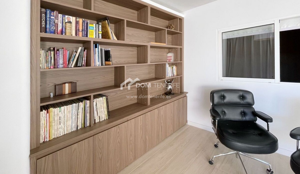 Продажа - Апартамент -
Адехе - Маразул