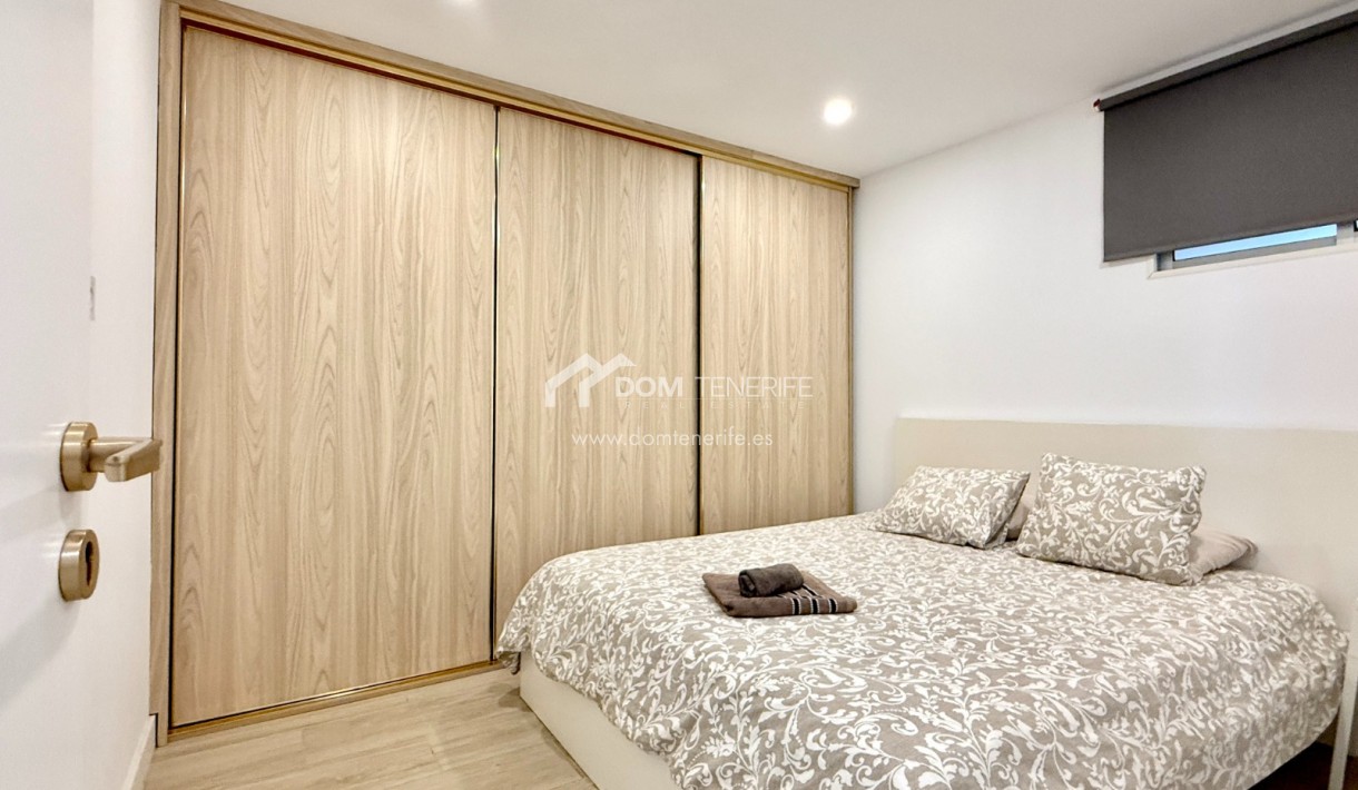 Продажа - Апартамент -
Адехе - Маразул