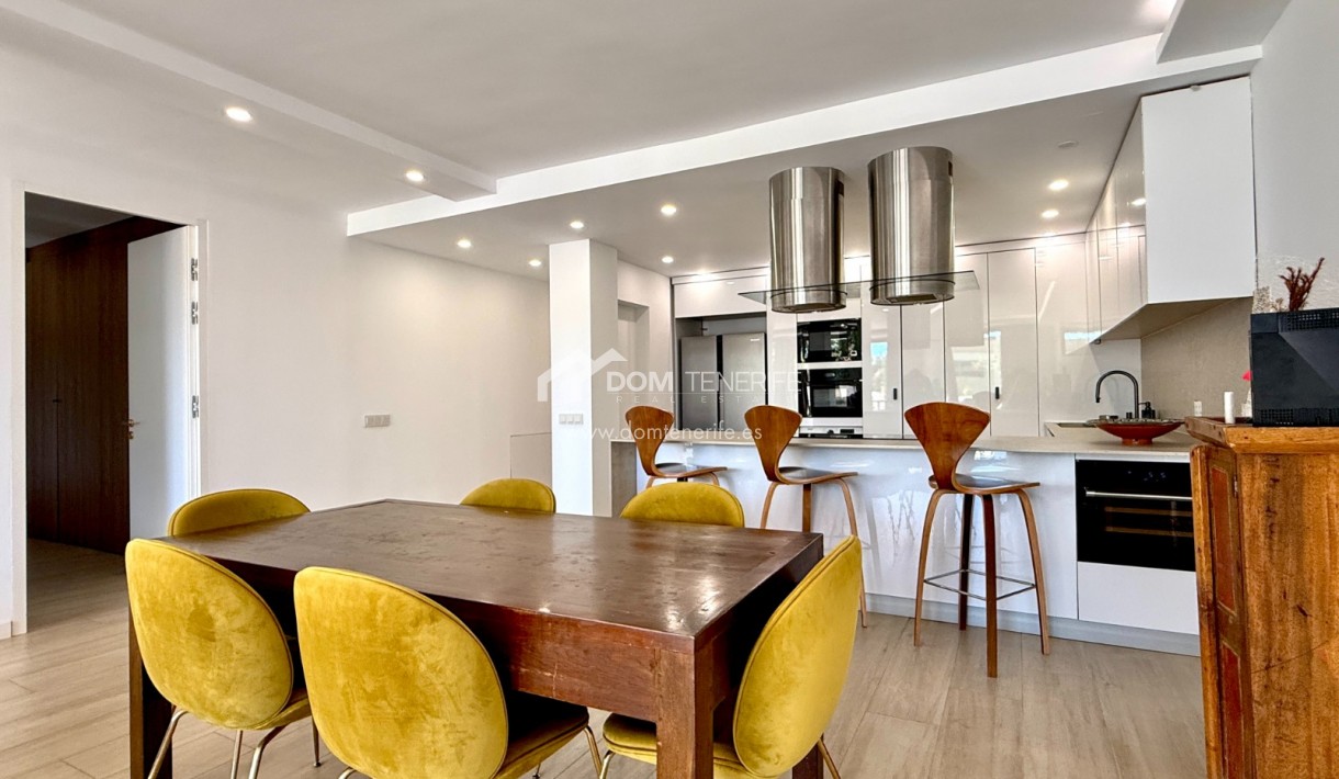 Продажа - Апартамент -
Адехе - Маразул