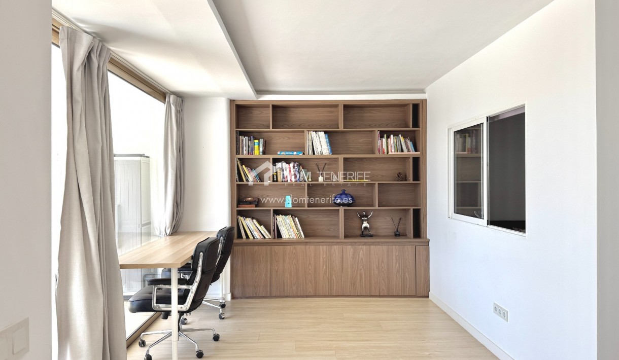 Продажа - Апартамент -
Адехе - Маразул