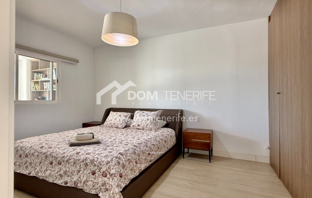 Продажа - Апартамент -
Адехе - Маразул