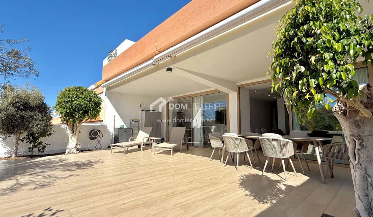 Продажа - Апартамент -
Адехе - Маразул