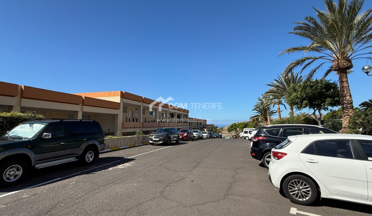 Продажа - Апартамент -
Адехе - Маразул