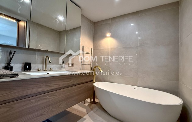 Продажа - Апартамент -
Адехе - Маразул