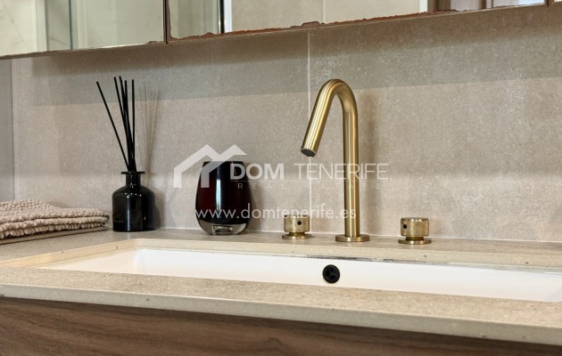 Продажа - Апартамент -
Адехе - Маразул