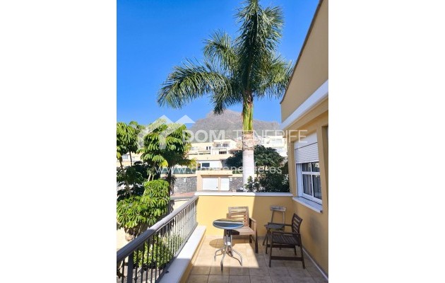 Продажа - Таунхаус -
Адехе - Эль Мадроняль