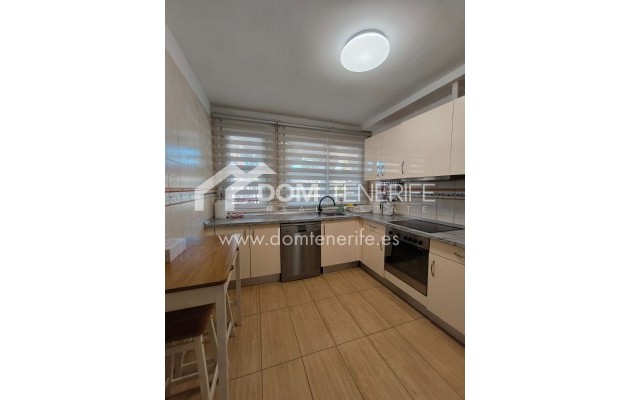 Продажа - Таунхаус -
Адехе - Эль Мадроняль