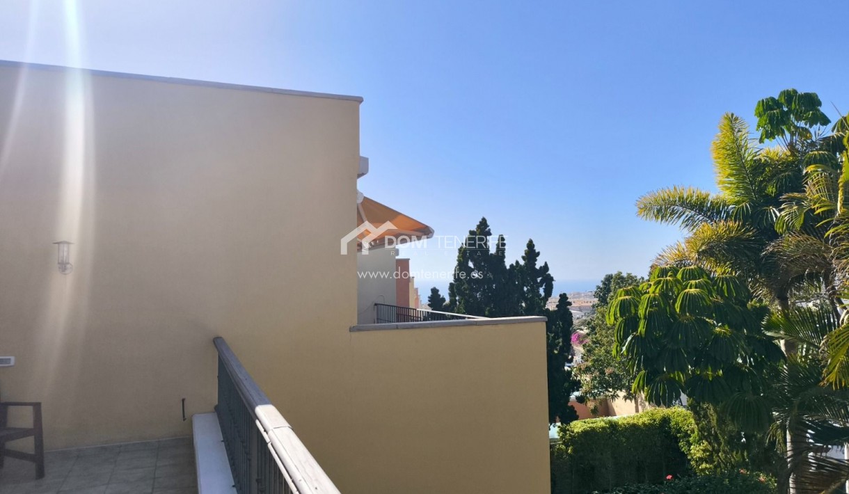 Продажа - Таунхаус -
Адехе - Эль Мадроняль