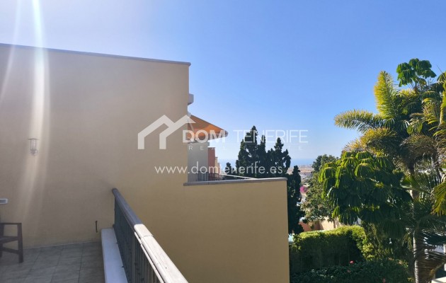 Продажа - Таунхаус -
Адехе - Эль Мадроняль