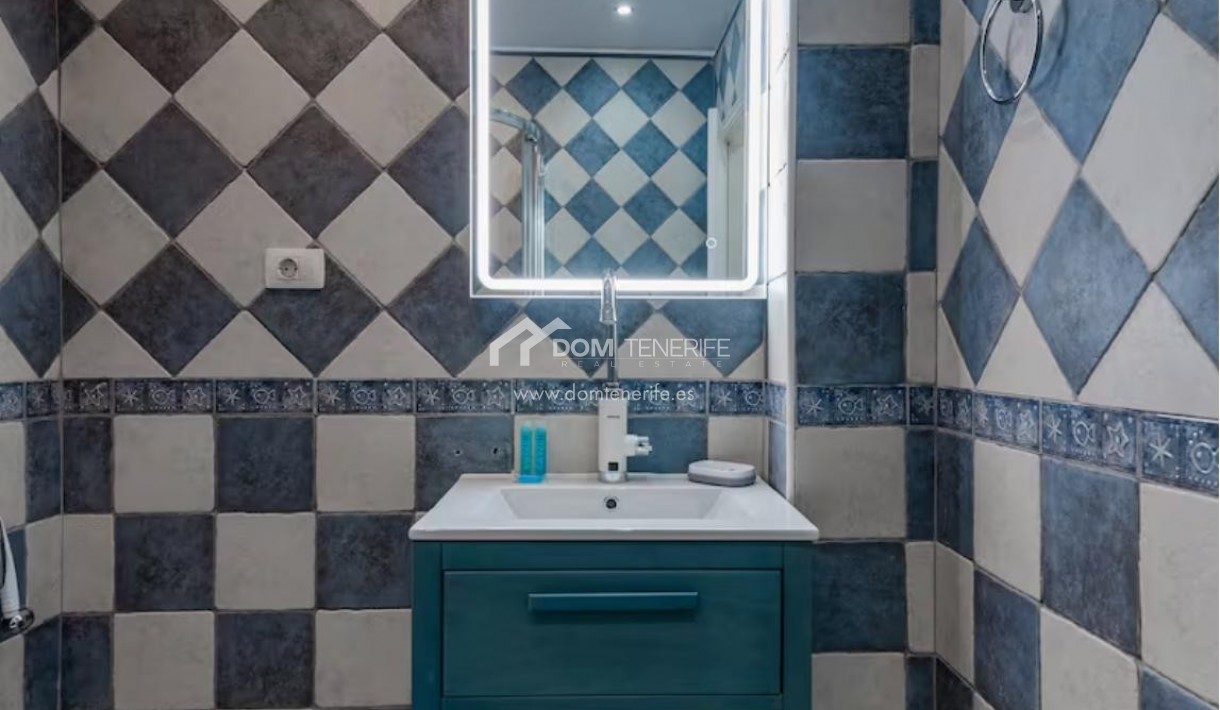 Wiederverkauf - Stadthaus -
Adeje - El Madroñal