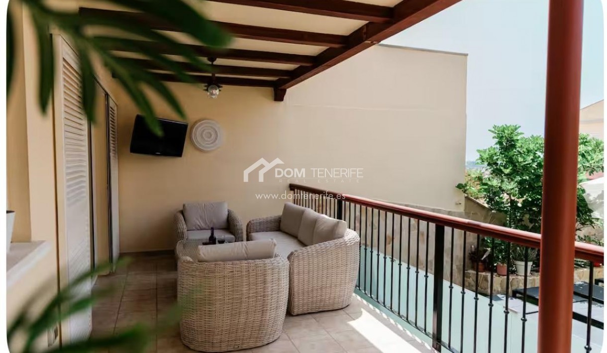 Wiederverkauf - Stadthaus -
Adeje - El Madroñal