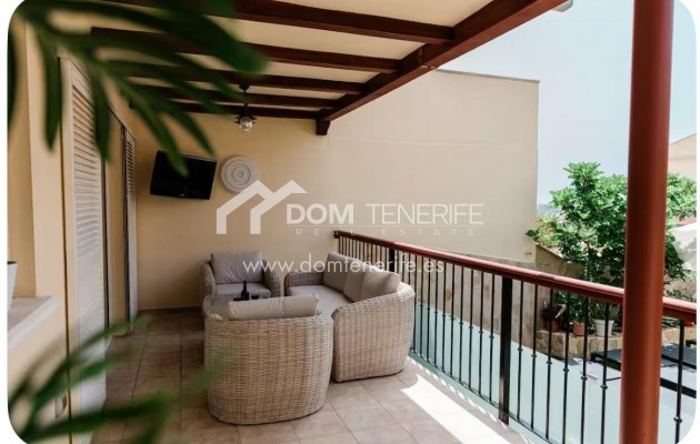 Wiederverkauf - Stadthaus -
Adeje - El Madroñal