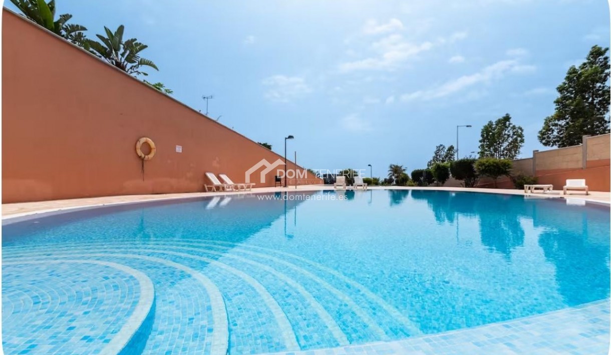 Wiederverkauf - Stadthaus -
Adeje - El Madroñal