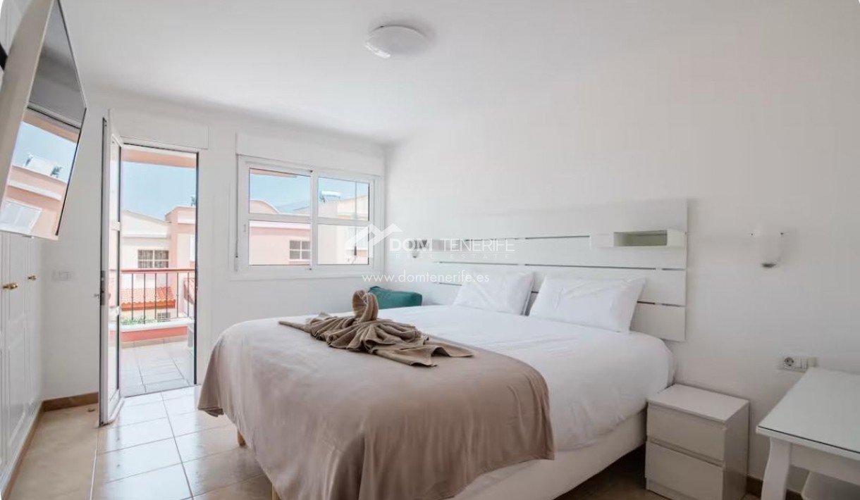 Wiederverkauf - Stadthaus -
Adeje - El Madroñal