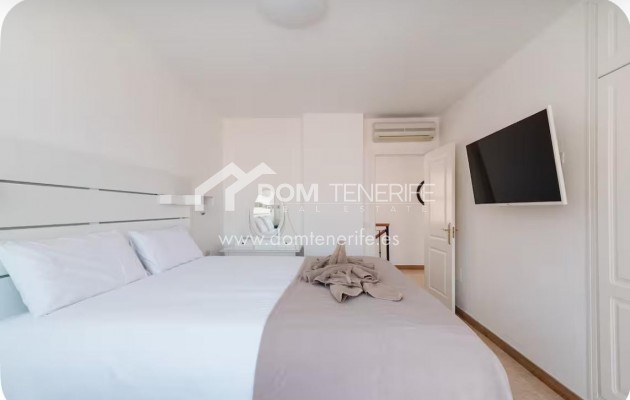 Wiederverkauf - Stadthaus -
Adeje - El Madroñal