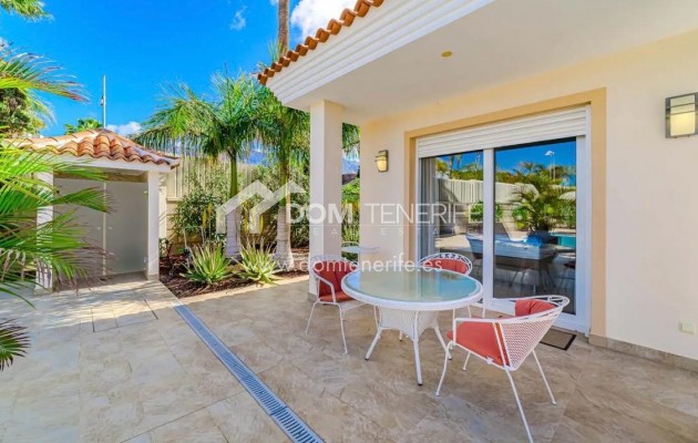 Wiederverkauf - Villa -
Adeje - La Caleta