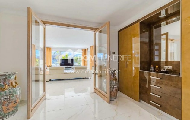 Wiederverkauf - Villa -
Adeje - La Caleta