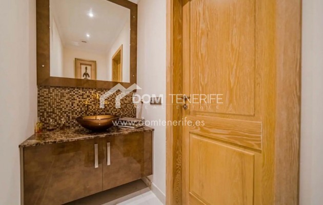 Wiederverkauf - Villa -
Adeje - La Caleta