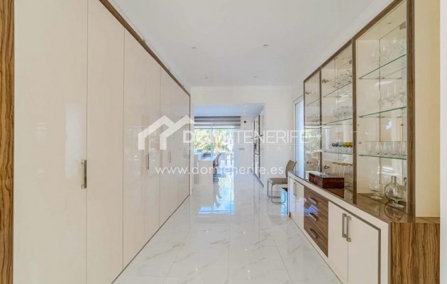 Wiederverkauf - Villa -
Adeje - La Caleta