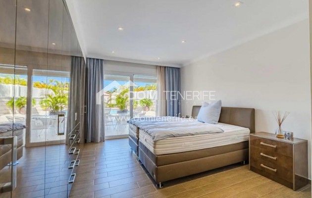 Wiederverkauf - Villa -
Adeje - La Caleta