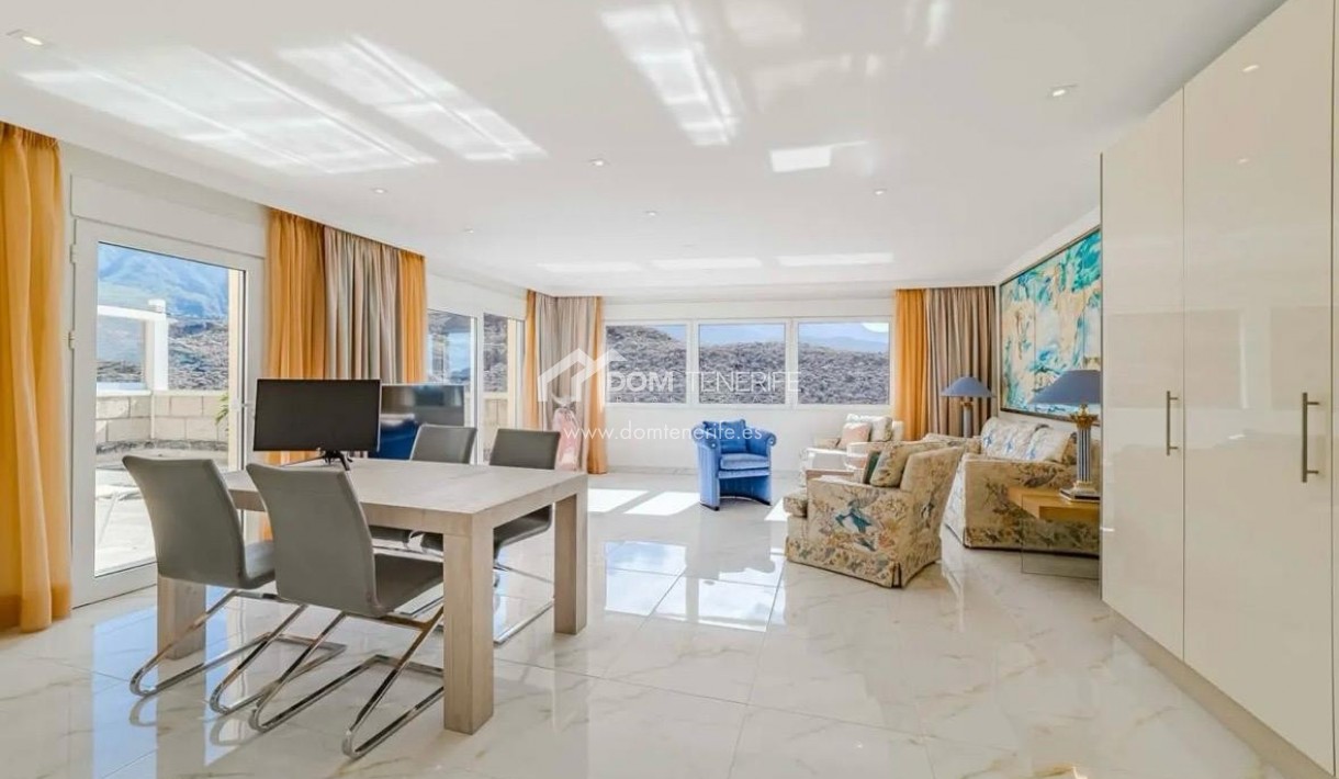 Wiederverkauf - Villa -
Adeje - La Caleta