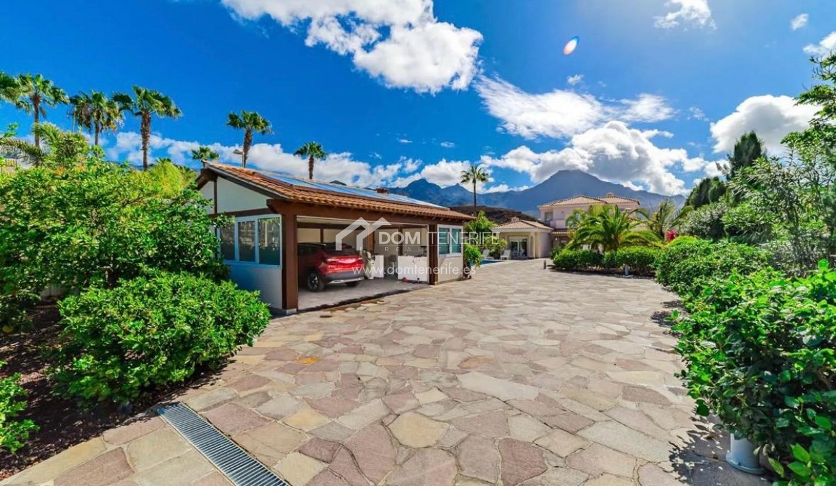 Wiederverkauf - Villa -
Adeje - La Caleta