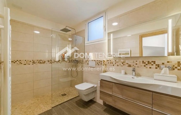 Wiederverkauf - Villa -
Adeje - La Caleta