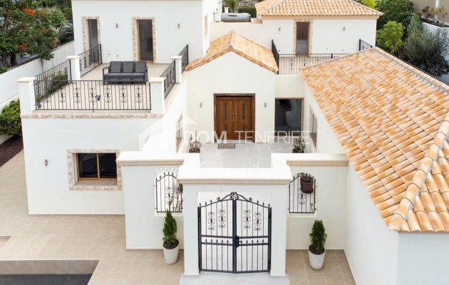 Wiederverkauf - Villa -
Adeje - La Caleta