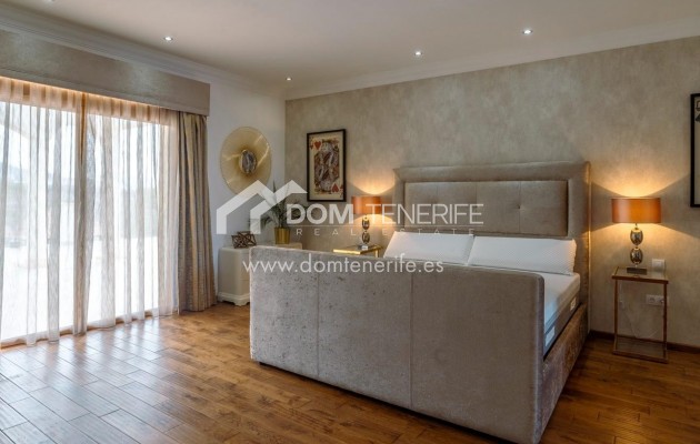 Wiederverkauf - Villa -
Adeje - La Caleta