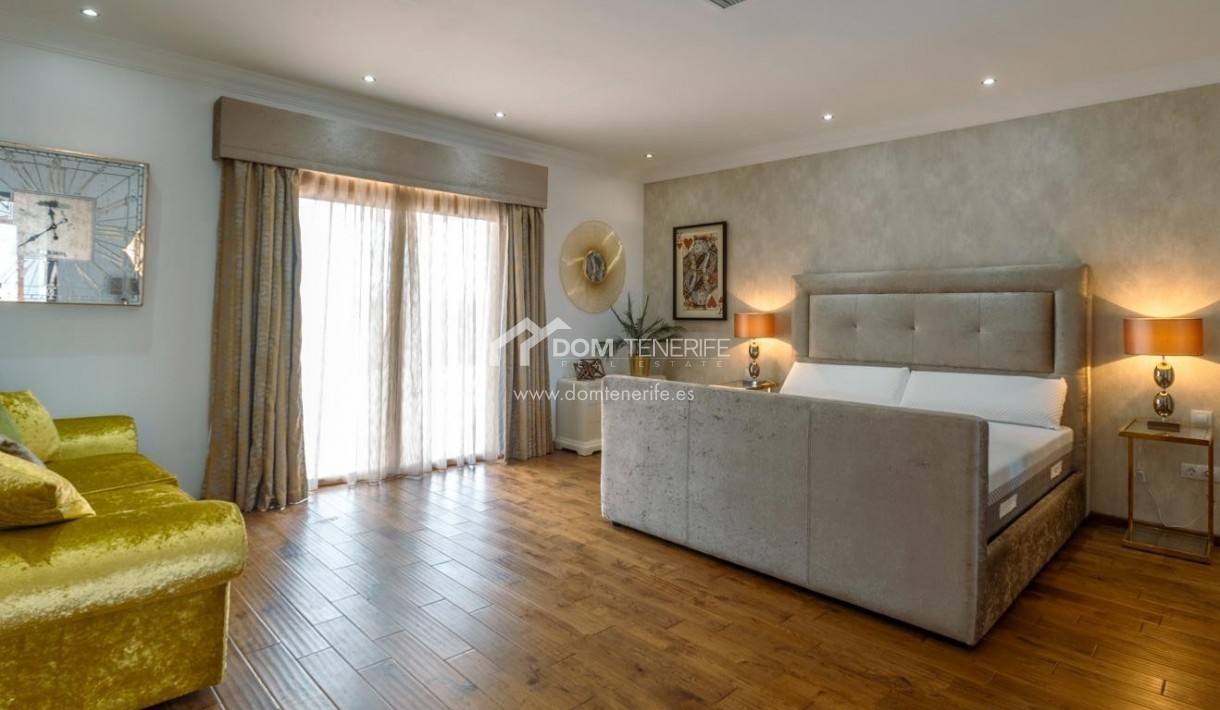 Wiederverkauf - Villa -
Adeje - La Caleta