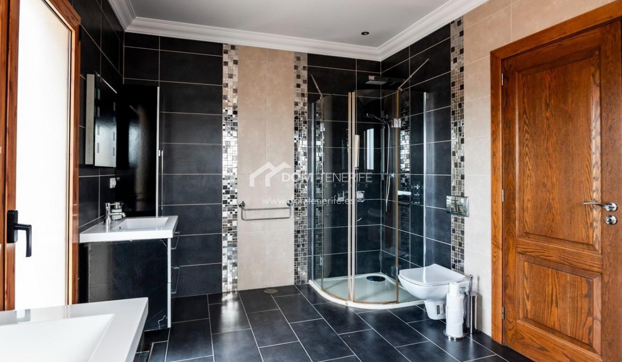 Wiederverkauf - Villa -
Adeje - La Caleta