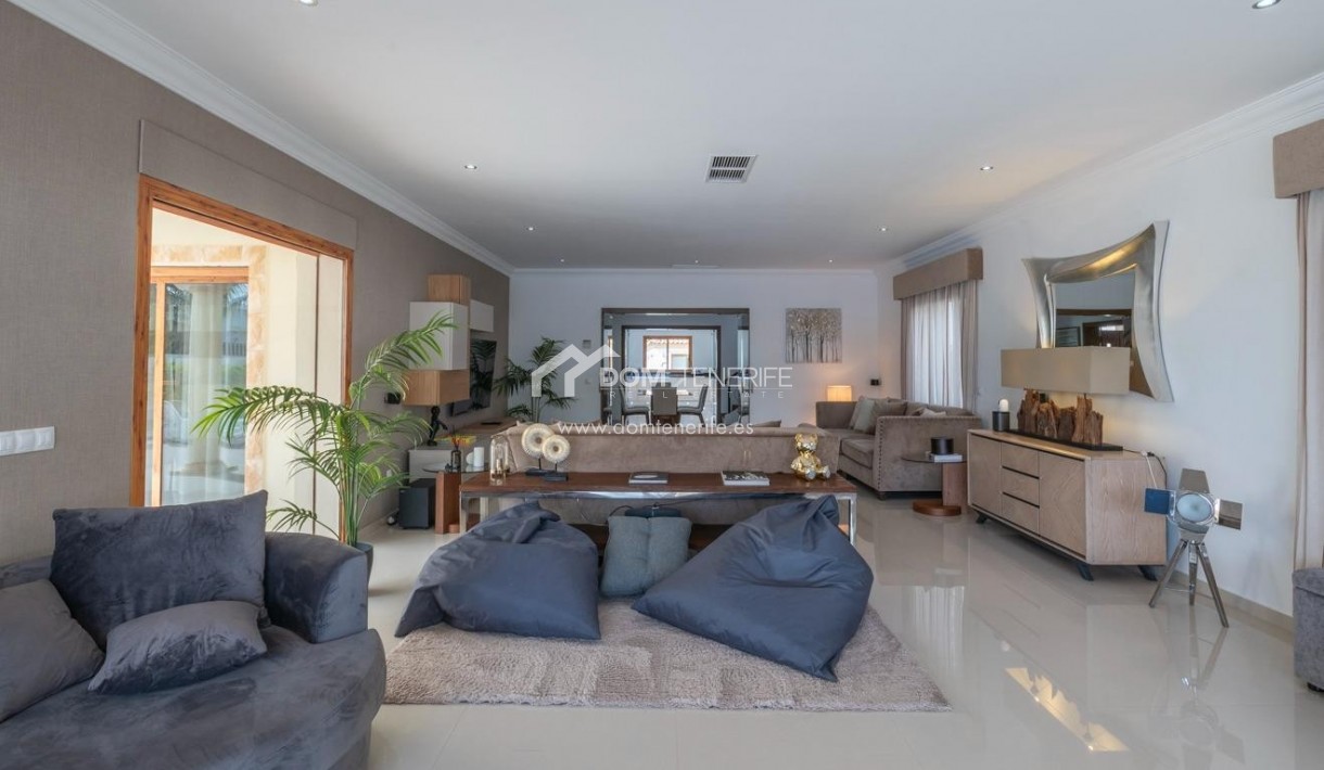 Wiederverkauf - Villa -
Adeje - La Caleta