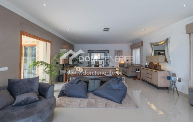 Wiederverkauf - Villa -
Adeje - La Caleta