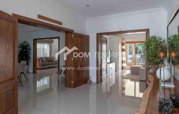 Wiederverkauf - Villa -
Adeje - La Caleta