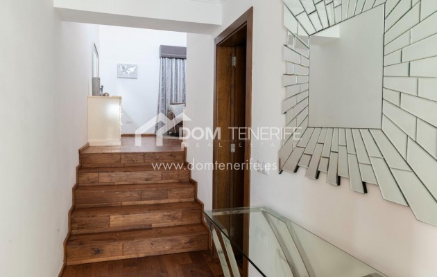 Wiederverkauf - Villa -
Adeje - La Caleta