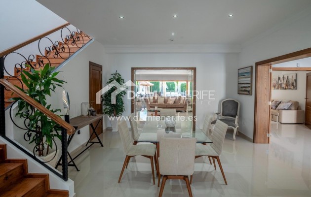 Wiederverkauf - Villa -
Adeje - La Caleta