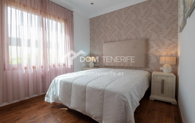 Wiederverkauf - Villa -
Adeje - La Caleta