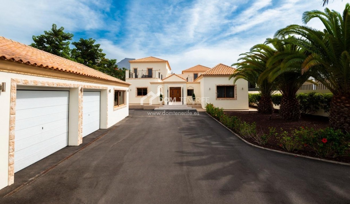 Wiederverkauf - Villa -
Adeje - La Caleta