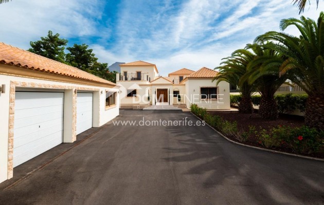 Wiederverkauf - Villa -
Adeje - La Caleta